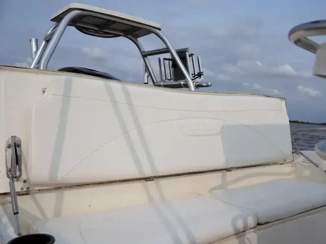 Boston Whaler 230 Dauntless