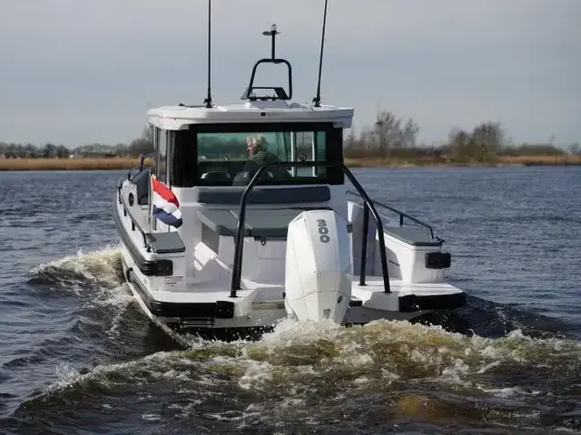 Axopar 28 Cabin