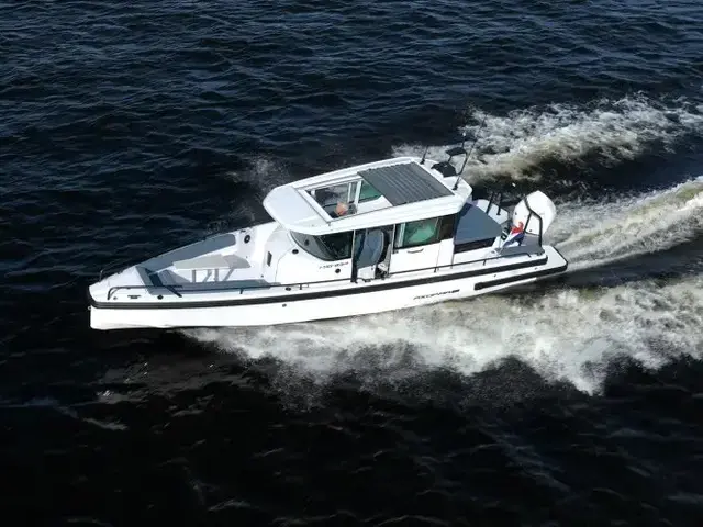 Axopar 28 Cabin