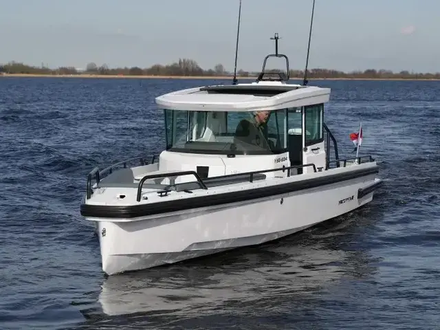 Axopar 28 Cabin