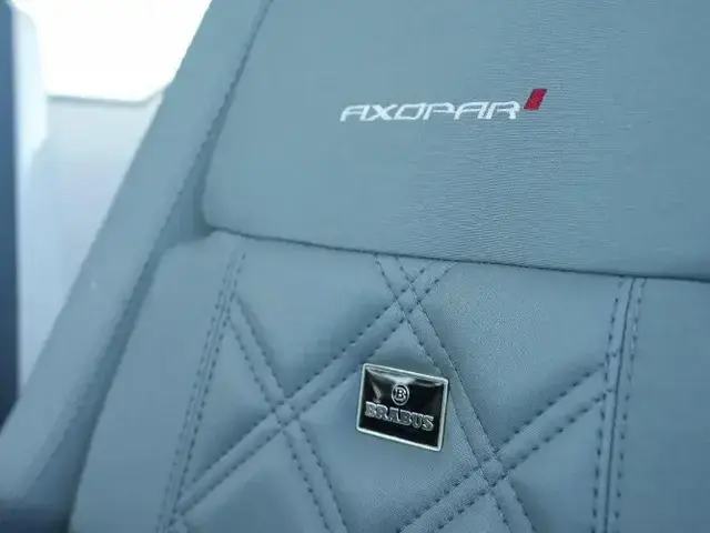 Axopar 28 Cabin