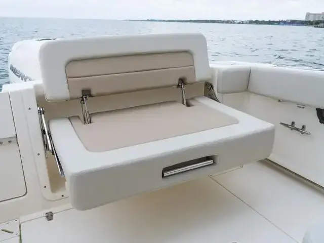 Boston Whaler 240 Vantage