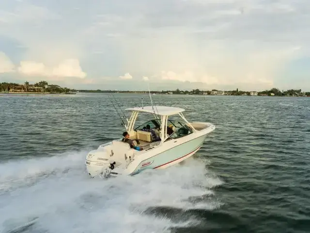 Boston Whaler 240 Vantage