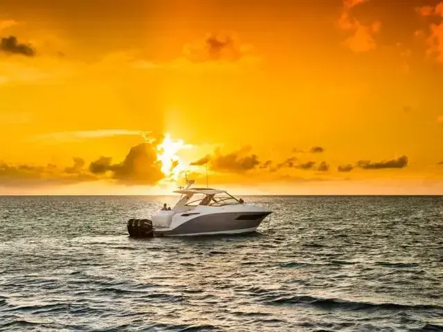 Sea Ray Sundancer 320 OB