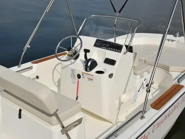 Boston Whaler 170 Montauk