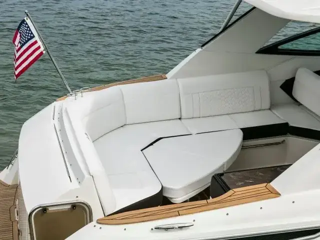 Sea Ray Sundancer 320 OB