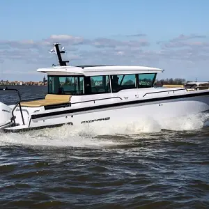  Axopar 37 XC CROSS CABIN