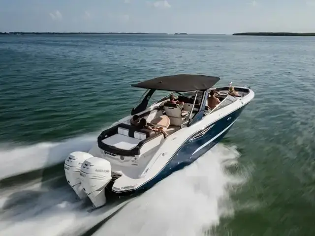 Sea Ray SLX 310 Outboard