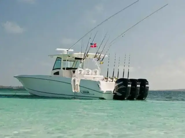 Boston Whaler 380 Outrage