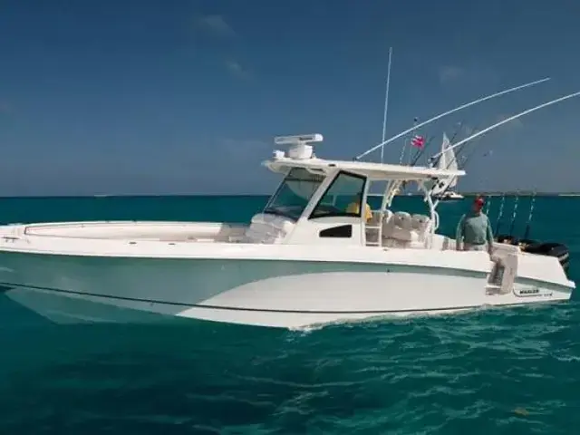 Boston Whaler 380 Outrage