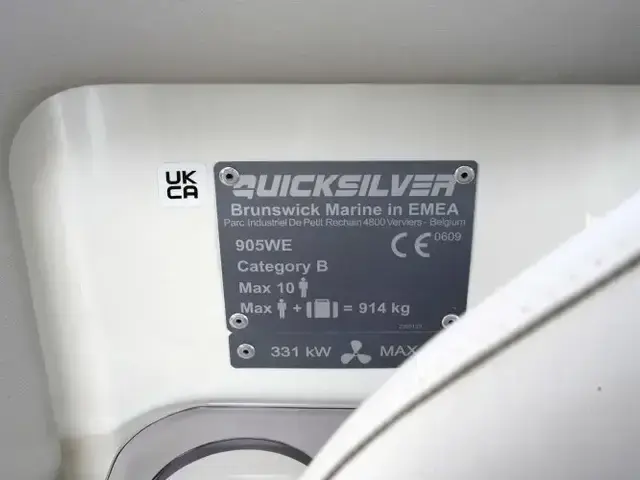 Quicksilver Activ 905 Weekend Outboard