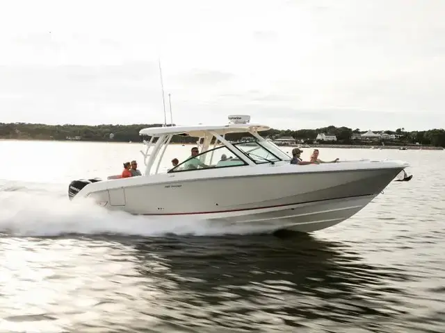 Boston Whaler 320 Vantage