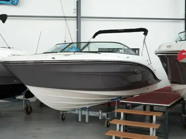 Sea Ray SPX 210 (nieuw Model 2024)