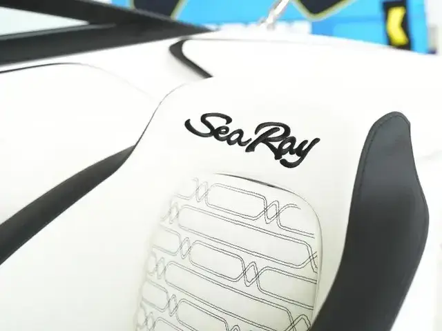 Sea Ray SPX 210 (nieuw Model 2024)