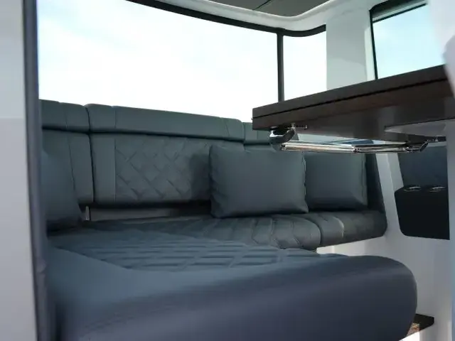 Axopar 37 XC CROSS CABIN