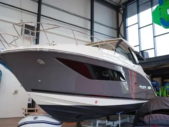 Sea Ray Sundancer 320