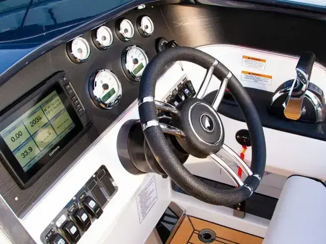 Alfastreet Marine 28 Cabin Motor