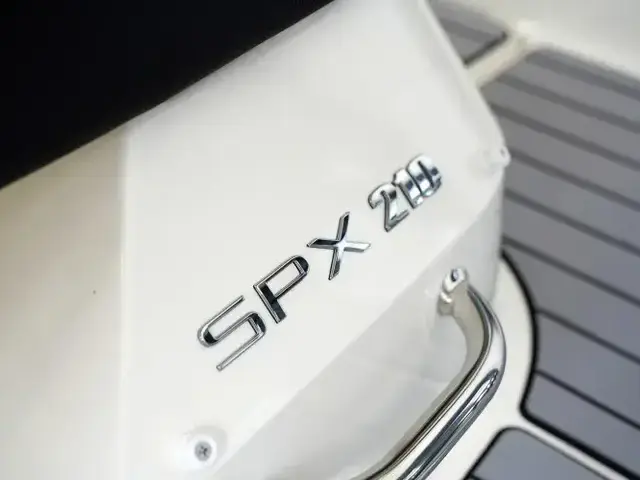 Sea Ray SPX 210 (nieuw Model 2024)