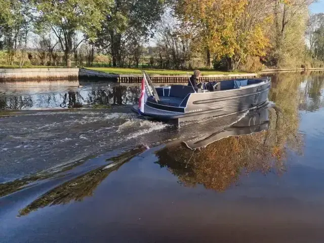 Van Vossen 595 Tender