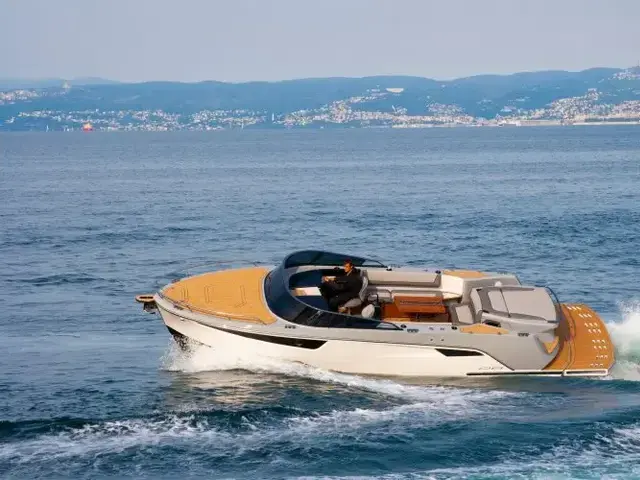 Alfastreet Marine 28 Cabin Motor