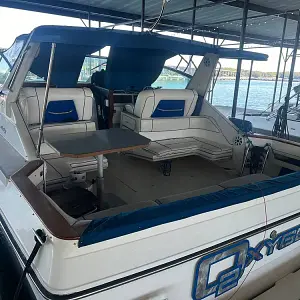 1989 Sea Ray 390 Express Cruiser