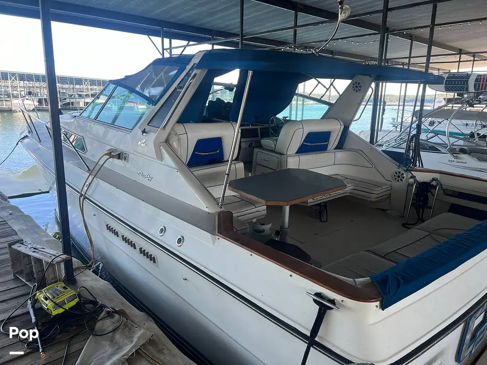 1989 Sea Ray 390 express cruiser