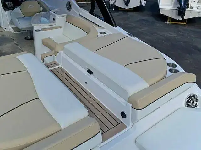 Rinker 276 Captiva