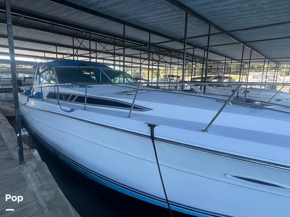 1989 Sea Ray 390 express cruiser