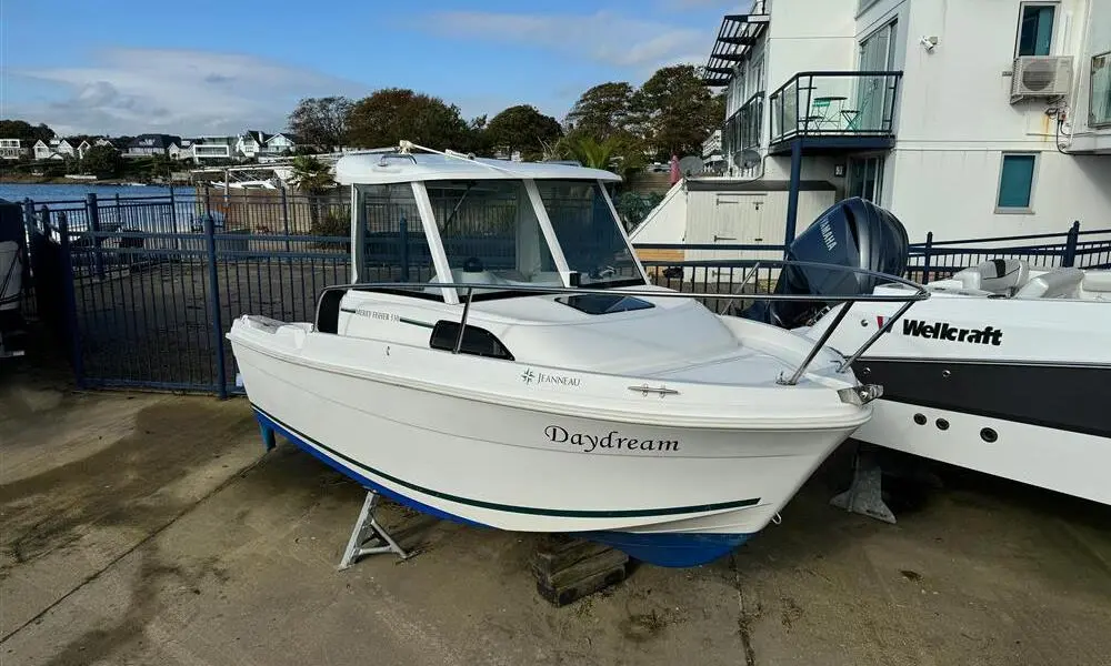 2005 Jeanneau merry fisher 530 hb