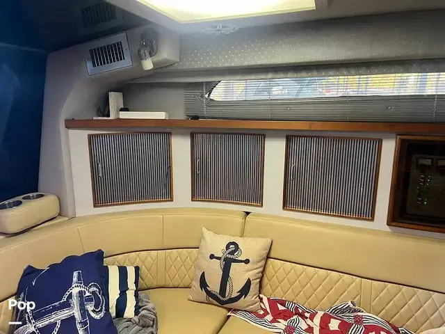 Sea Ray 390 Express Cruiser