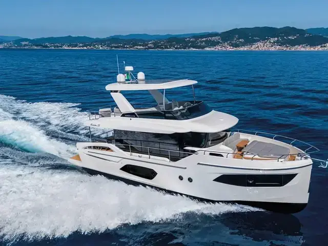 Absolute Navetta 53