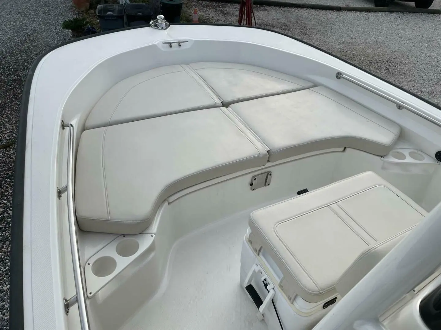 2022 Boston Whaler 190 montauk