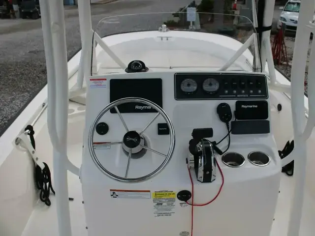 Boston Whaler 190 Montauk