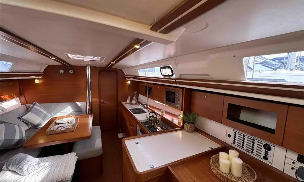 2013 Dufour 375 grand large