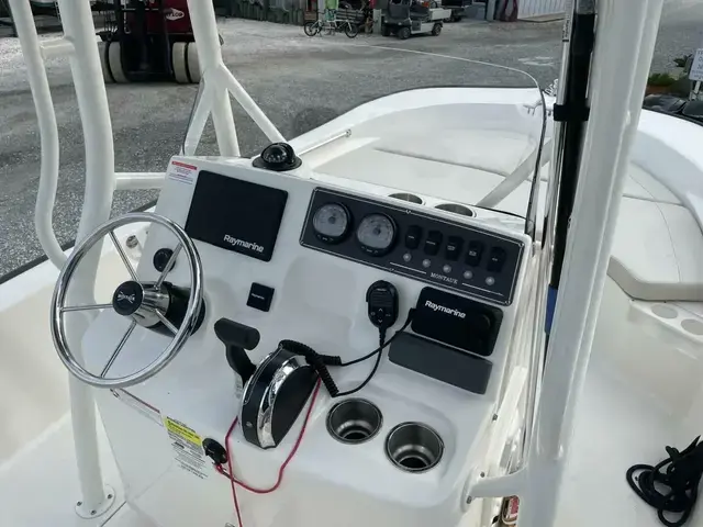 Boston Whaler 190 Montauk