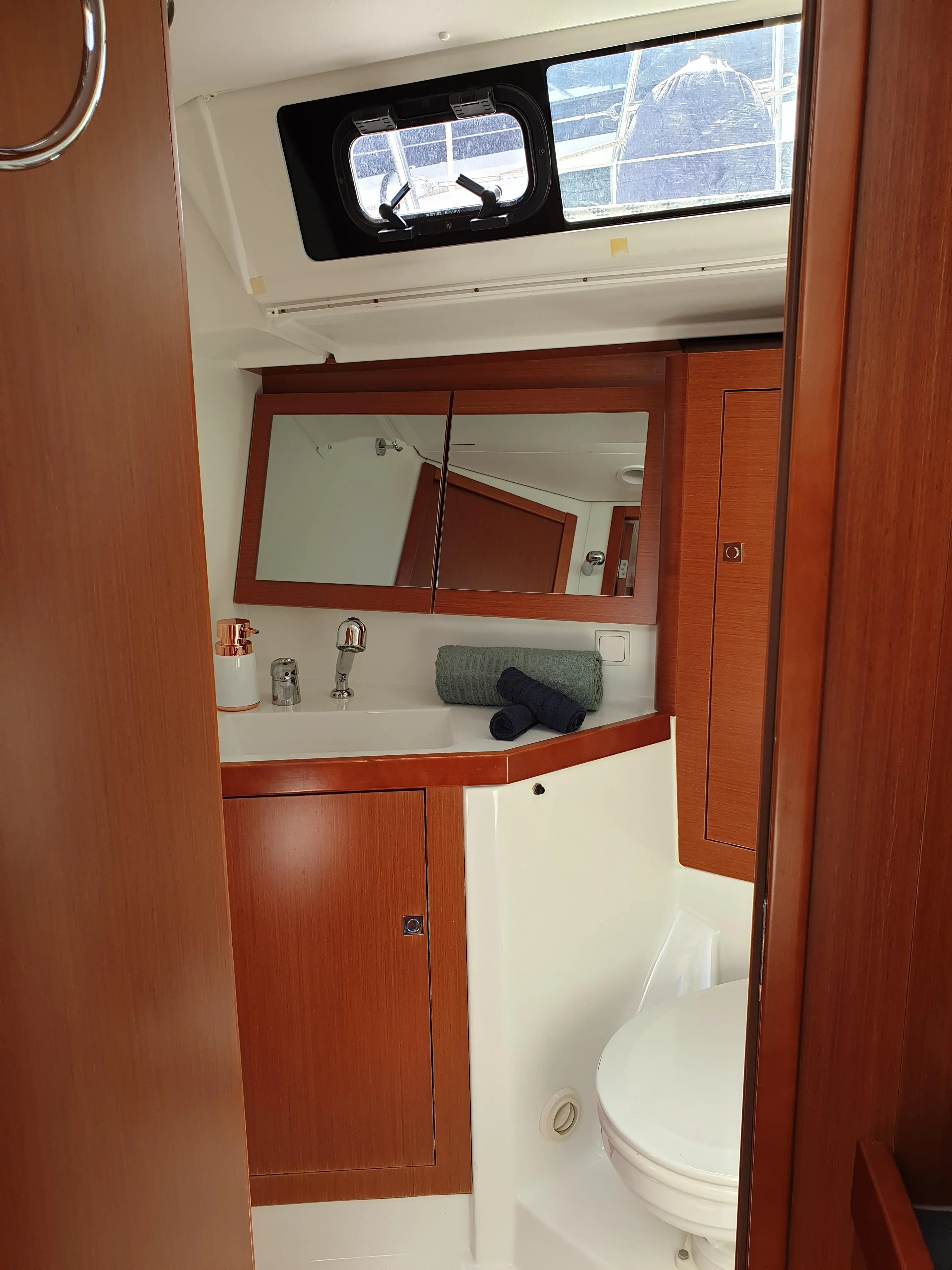 2017 Beneteau oceanis 45