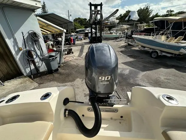 2023 Scout 175 sportfish