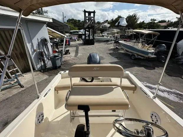 2023 Scout 175 sportfish