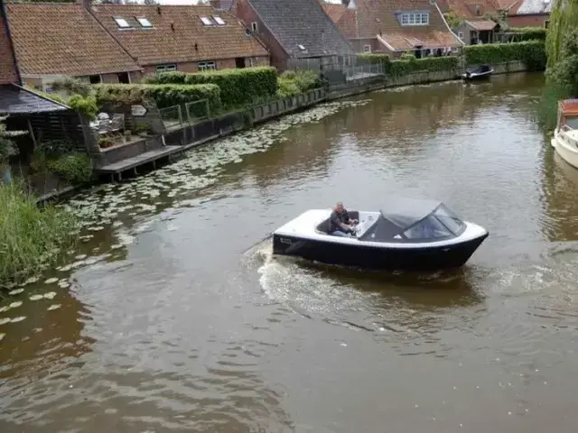 Oude Rhijn Sloep 570 Tender