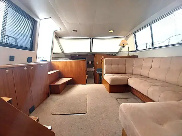 Broom Ocean 38