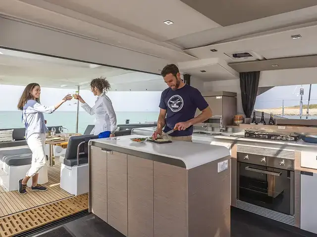 Fountaine Pajot Aura 51