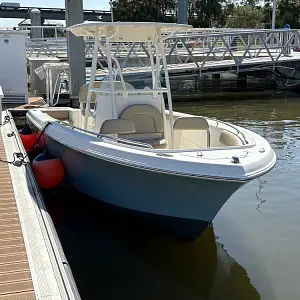 2021 Sailfish 220 CC