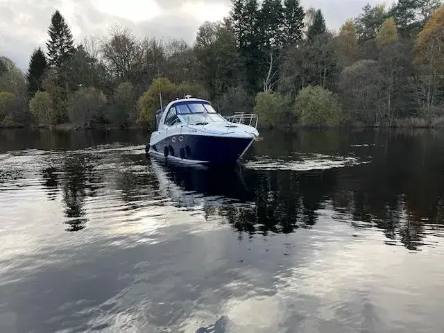 Sea Ray Sundancer 325