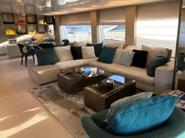 Ferretti Yachts 850