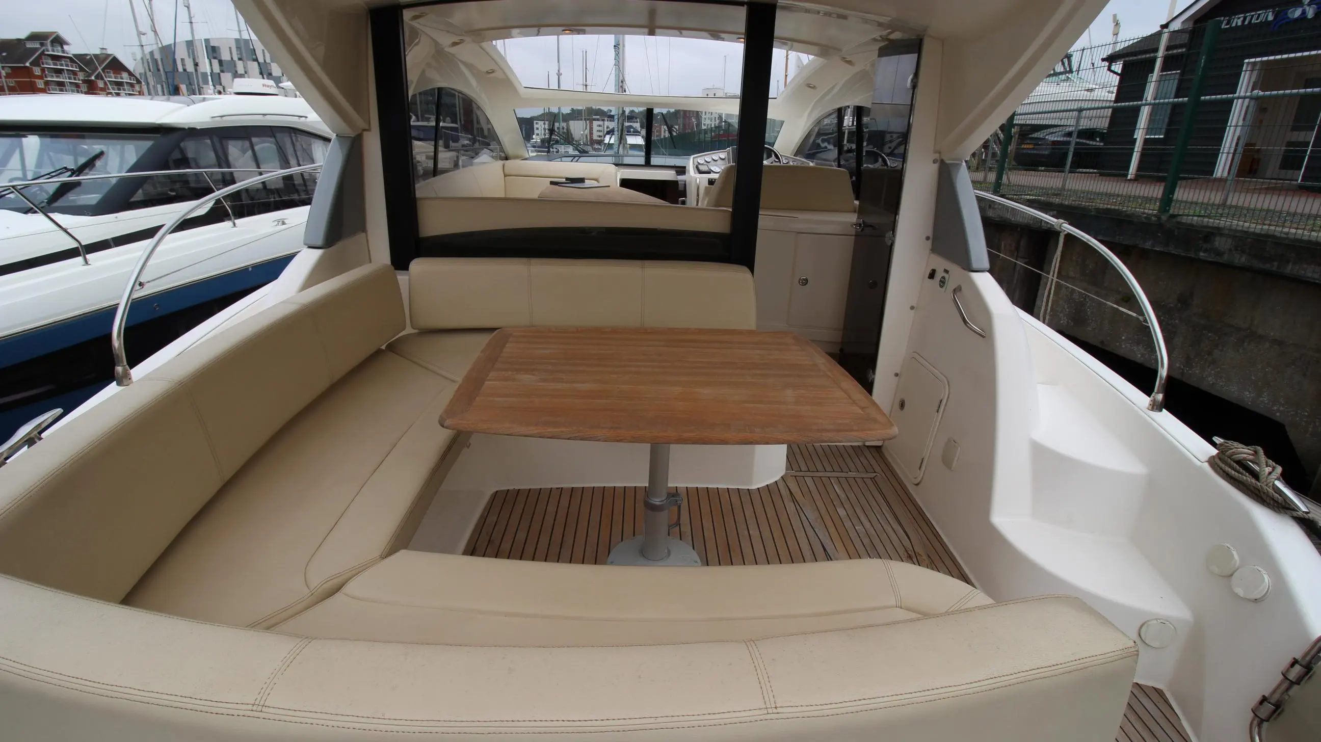 2009 Jeanneau prestige 42 s