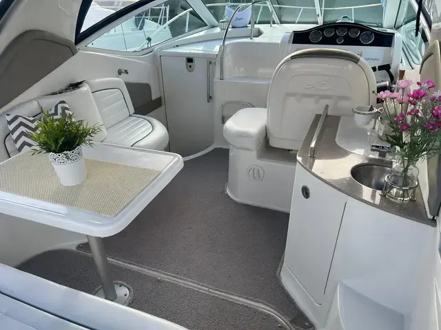 Sea Ray Sundancer 325