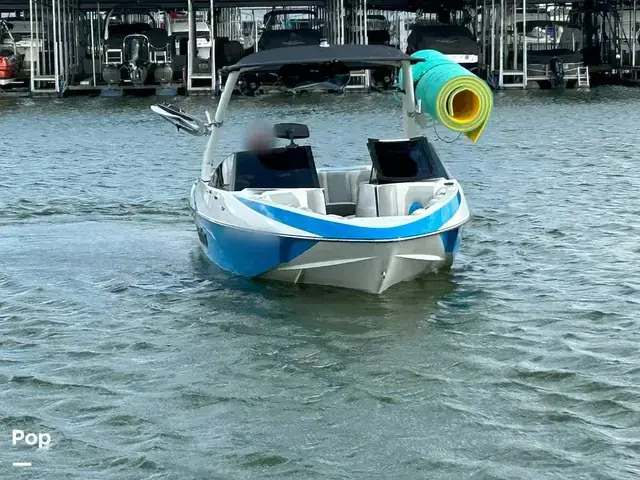 Malibu 21 Vlx