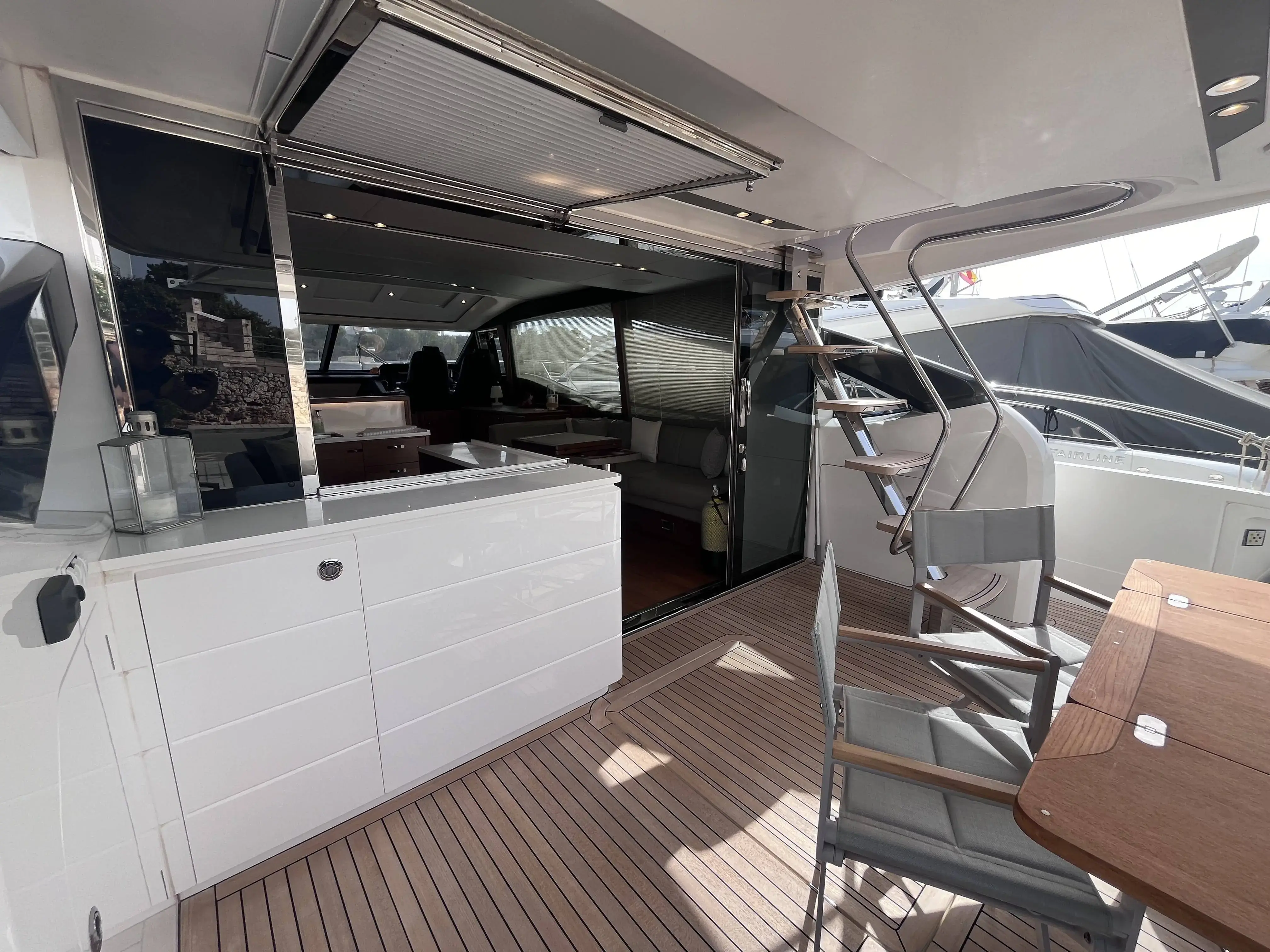 2017 Princess 65