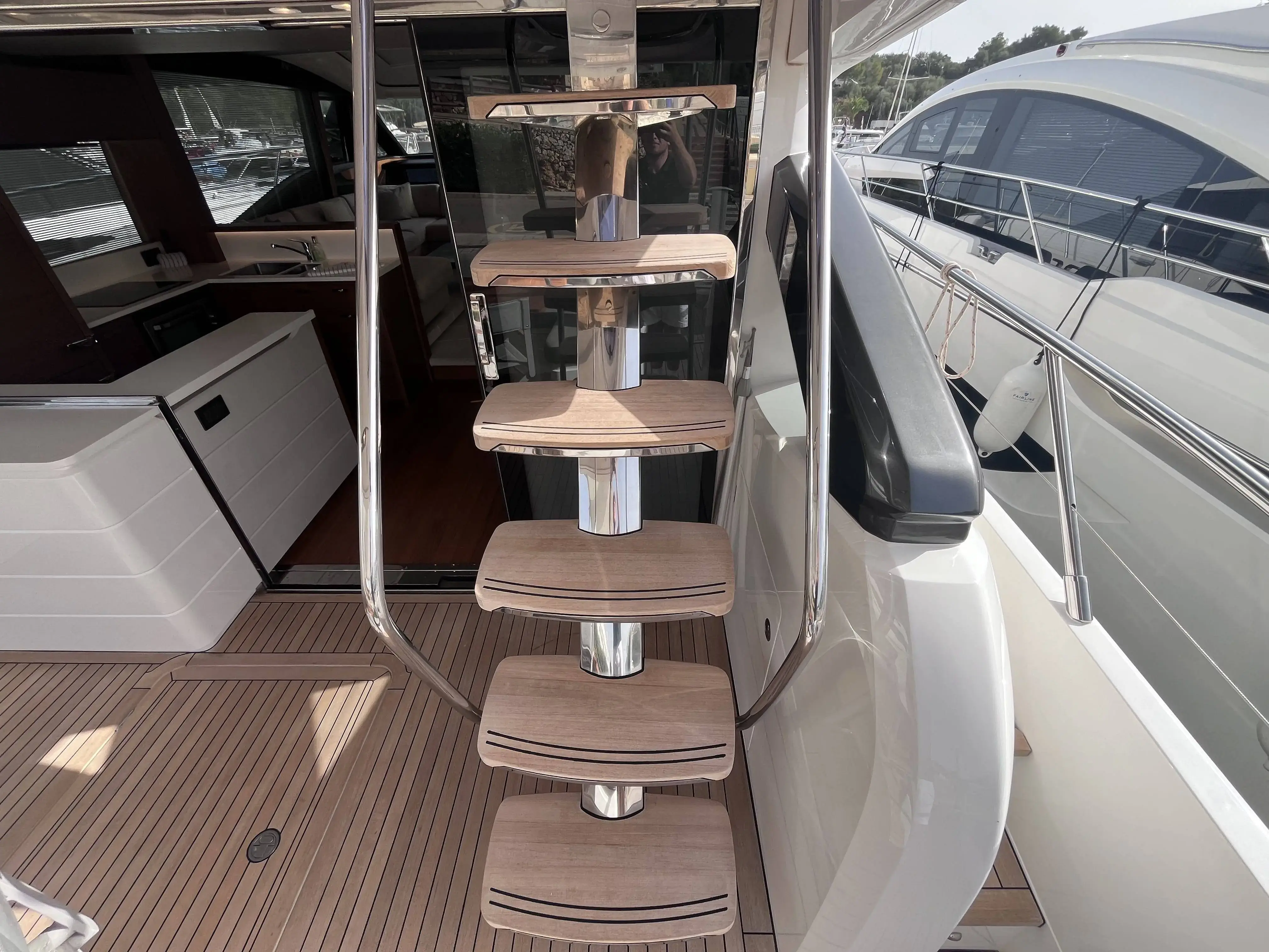 2017 Princess 65