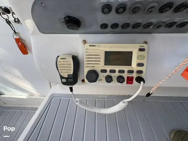 Sea Ray 330 Sundancer